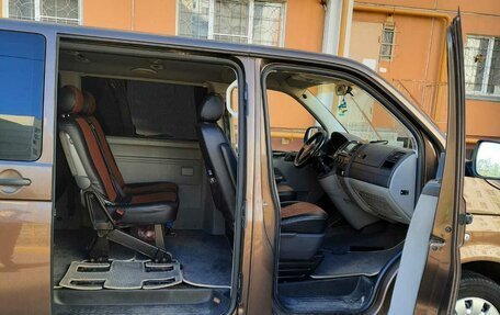 Volkswagen Caravelle T5, 2013 год, 2 300 000 рублей, 7 фотография