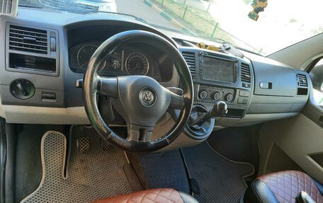 Volkswagen Caravelle T5, 2013 год, 2 300 000 рублей, 10 фотография