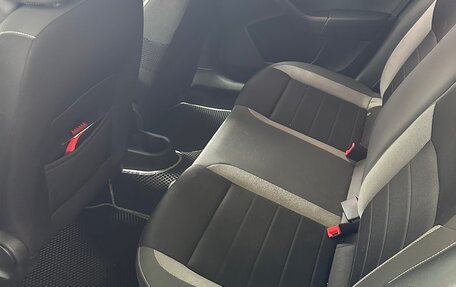 Skoda Rapid I, 2018 год, 1 100 000 рублей, 8 фотография