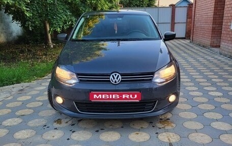 Volkswagen Polo VI (EU Market), 2012 год, 800 000 рублей, 3 фотография