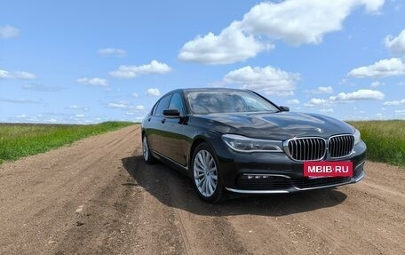 BMW 7 серия, 2017 год, 2 799 999 рублей, 2 фотография