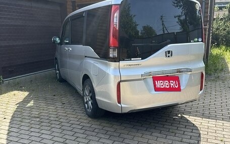 Honda Stepwgn IV, 2019 год, 2 099 000 рублей, 12 фотография