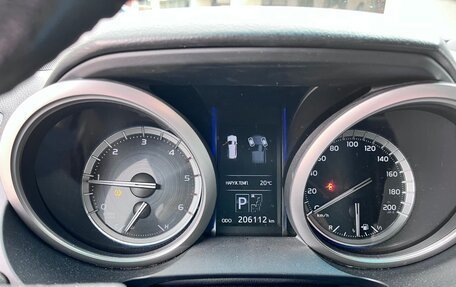 Toyota Land Cruiser Prado 150 рестайлинг 2, 2016 год, 3 500 000 рублей, 7 фотография