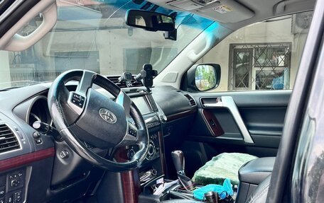 Toyota Land Cruiser Prado 150 рестайлинг 2, 2016 год, 3 500 000 рублей, 5 фотография