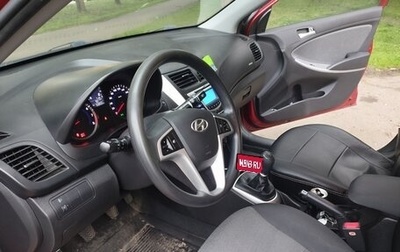 Hyundai Solaris II рестайлинг, 2013 год, 1 050 000 рублей, 1 фотография