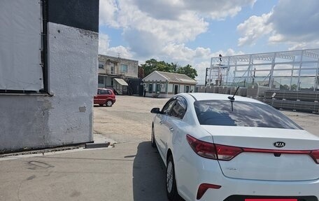 KIA Rio IV, 2018 год, 1 375 000 рублей, 3 фотография