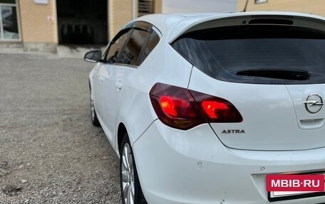 Opel Astra J, 2011 год, 520 000 рублей, 8 фотография