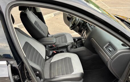 Volkswagen Jetta VI, 2012 год, 1 500 000 рублей, 10 фотография
