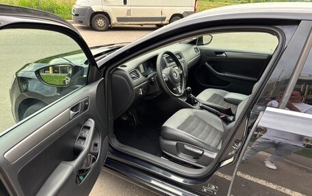 Volkswagen Jetta VI, 2012 год, 1 500 000 рублей, 9 фотография
