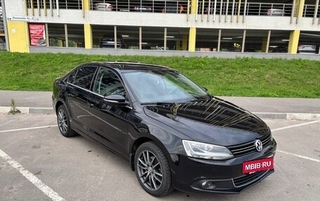 Volkswagen Jetta VI, 2012 год, 1 500 000 рублей, 8 фотография