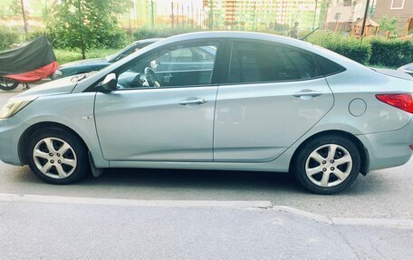 Hyundai Solaris II рестайлинг, 2012 год, 550 000 рублей, 2 фотография