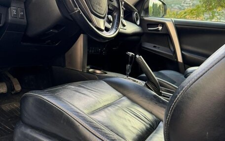 Toyota RAV4, 2013 год, 1 750 000 рублей, 9 фотография