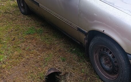 Opel Vectra A, 1990 год, 110 000 рублей, 3 фотография