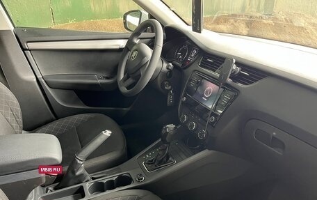 Skoda Octavia, 2018 год, 1 070 000 рублей, 7 фотография