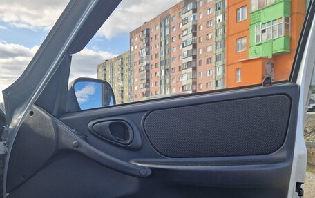 Chevrolet Niva I рестайлинг, 2012 год, 990 000 рублей, 9 фотография