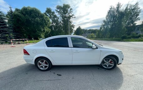Opel Astra H, 2011 год, 700 000 рублей, 9 фотография