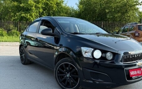 Chevrolet Aveo III, 2012 год, 900 000 рублей, 3 фотография