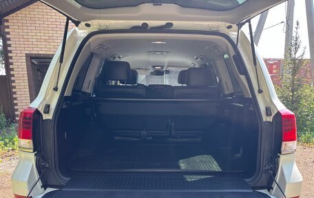 Toyota Land Cruiser 200, 2016 год, 6 100 000 рублей, 17 фотография