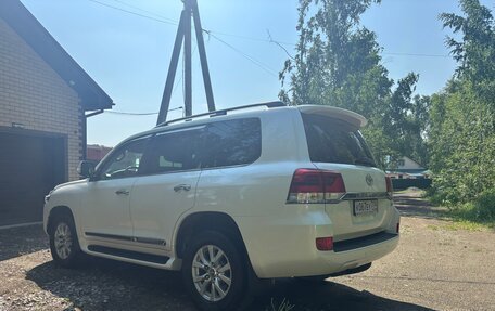 Toyota Land Cruiser 200, 2016 год, 6 100 000 рублей, 10 фотография