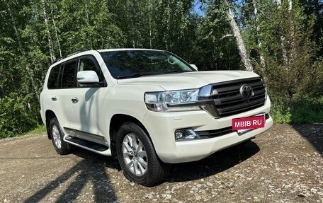 Toyota Land Cruiser 200, 2016 год, 6 100 000 рублей, 13 фотография