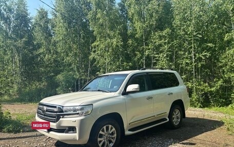 Toyota Land Cruiser 200, 2016 год, 6 100 000 рублей, 7 фотография