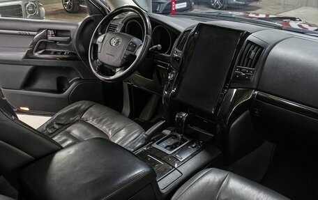 Toyota Land Cruiser 200, 2008 год, 2 249 000 рублей, 11 фотография