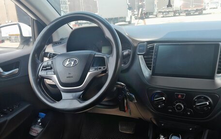 Hyundai Solaris II рестайлинг, 2020 год, 1 050 000 рублей, 8 фотография