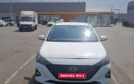 Hyundai Solaris II рестайлинг, 2020 год, 1 050 000 рублей, 5 фотография
