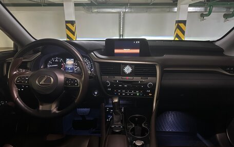 Lexus RX IV рестайлинг, 2017 год, 4 100 000 рублей, 9 фотография