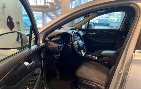 Hyundai Santa Fe IV, 2018 год, 2 750 000 рублей, 21 фотография