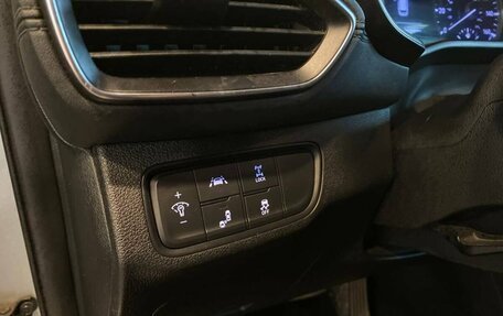 Hyundai Santa Fe IV, 2018 год, 2 750 000 рублей, 33 фотография
