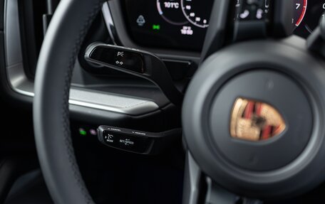 Porsche Cayenne III, 2025 год, 16 390 000 рублей, 13 фотография