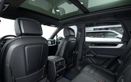 Porsche Cayenne III, 2025 год, 16 390 000 рублей, 22 фотография