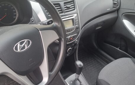 Hyundai Solaris II рестайлинг, 2013 год, 839 999 рублей, 5 фотография