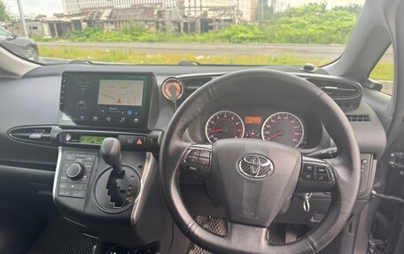 Toyota Wish II, 2013 год, 1 700 000 рублей, 11 фотография
