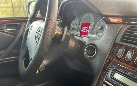 Mercedes-Benz E-Класс, 2001 год, 1 300 000 рублей, 3 фотография