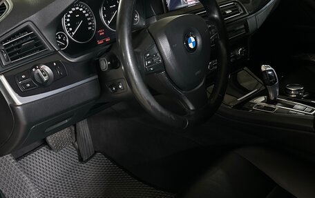 BMW 5 серия, 2013 год, 1 950 000 рублей, 14 фотография