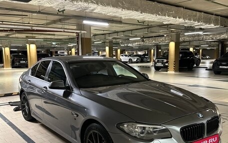 BMW 5 серия, 2013 год, 1 950 000 рублей, 12 фотография