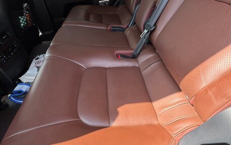 Toyota Land Cruiser 200, 2017 год, 7 500 000 рублей, 12 фотография