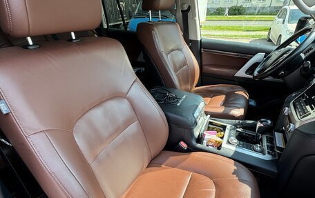Toyota Land Cruiser 200, 2017 год, 7 500 000 рублей, 18 фотография