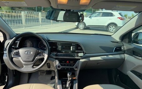 Hyundai Elantra VI рестайлинг, 2016 год, 1 300 000 рублей, 12 фотография