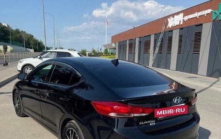 Hyundai Elantra VI рестайлинг, 2016 год, 1 300 000 рублей, 4 фотография
