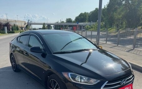 Hyundai Elantra VI рестайлинг, 2016 год, 1 300 000 рублей, 7 фотография