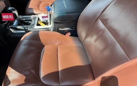 Toyota Land Cruiser 200, 2017 год, 7 500 000 рублей, 14 фотография