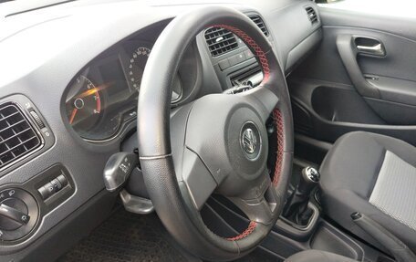Volkswagen Polo VI (EU Market), 2014 год, 1 100 000 рублей, 18 фотография