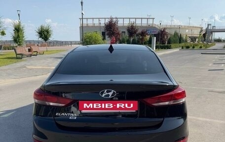 Hyundai Elantra VI рестайлинг, 2016 год, 1 300 000 рублей, 8 фотография