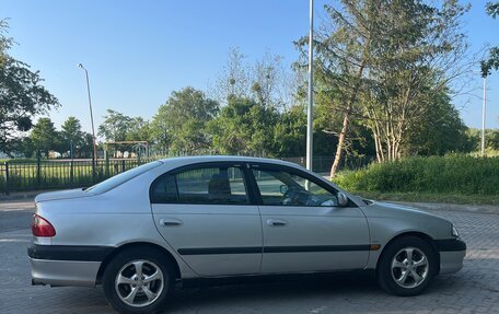 Toyota Avensis III рестайлинг, 2001 год, 335 000 рублей, 4 фотография