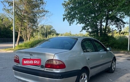 Toyota Avensis III рестайлинг, 2001 год, 335 000 рублей, 5 фотография