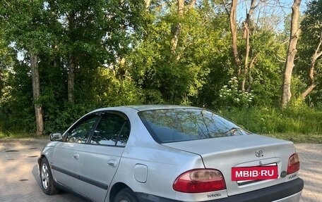 Toyota Avensis III рестайлинг, 2001 год, 335 000 рублей, 7 фотография