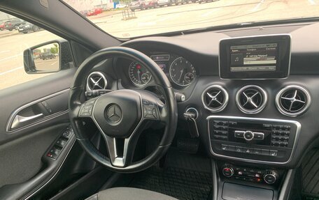 Mercedes-Benz A-Класс, 2014 год, 1 475 000 рублей, 10 фотография